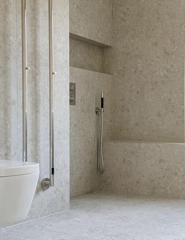 Kolik stojí rekonstrukce koupelny v roce 2026